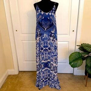 Express Maxi Print Dress 💙🤍